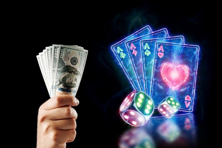 Pengguna ponsel membaca panduan akun